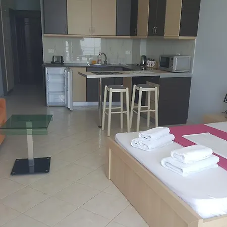 Barracuda Hotel Sarandë